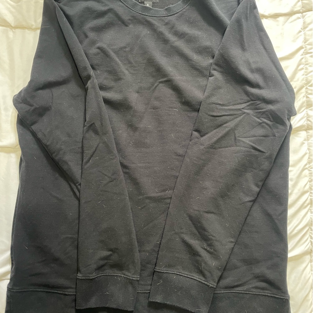 Cuts crewneck sweatshirt size XL
